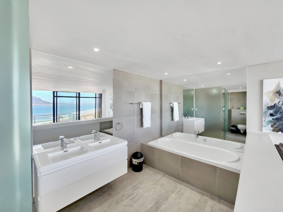 4 Bedroom Property for Sale in Waves Edge Western Cape